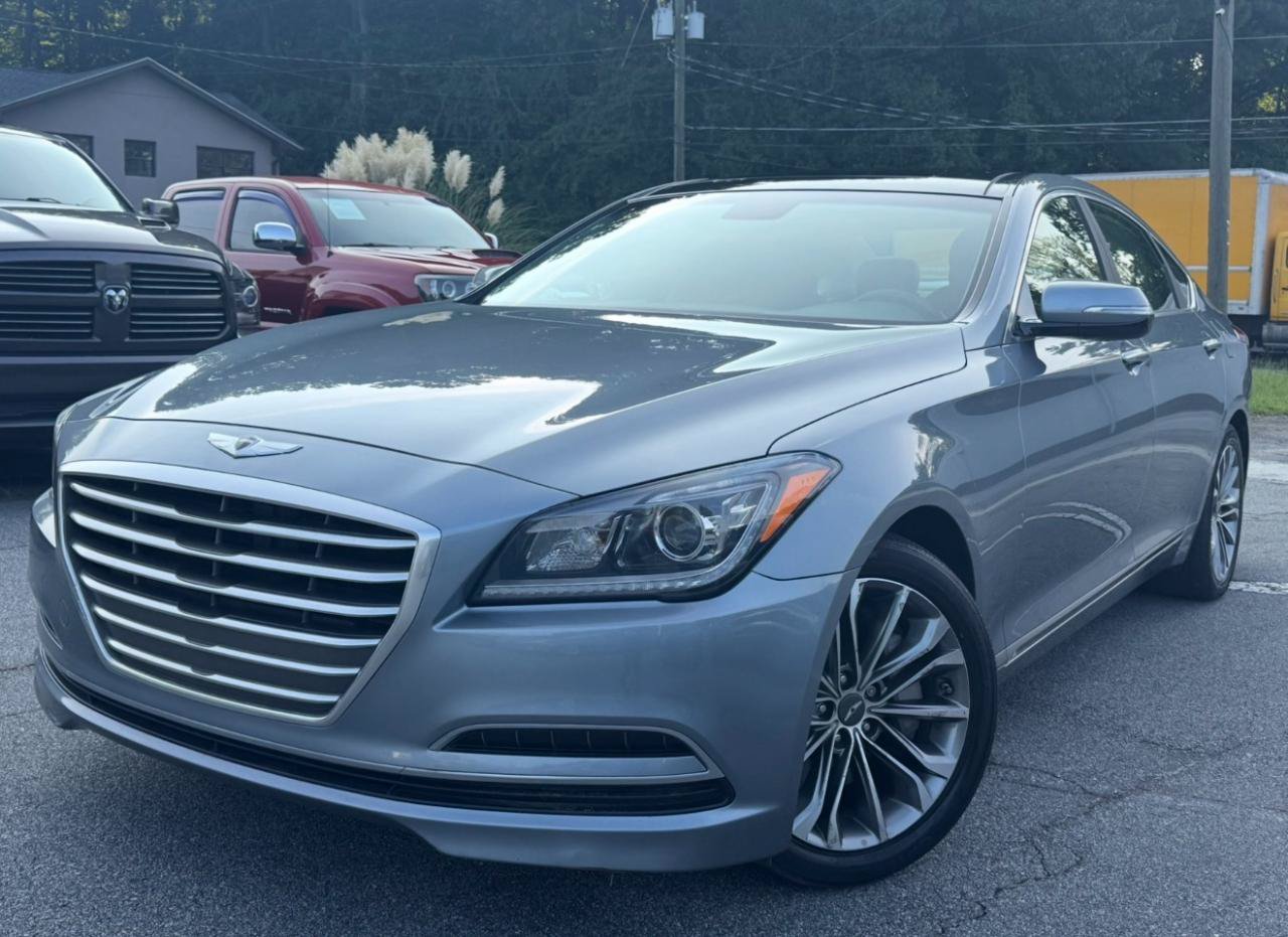 Used 2015 Hyundai Genesis 3.8 w/ Option Group 02 RWD image 4