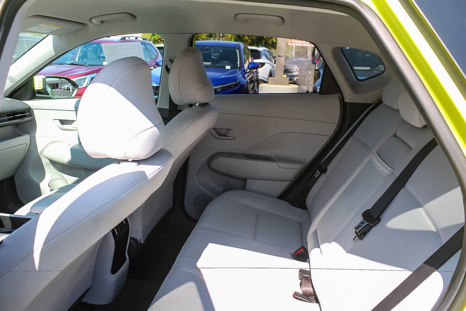 Certified 2025 Hyundai Kona SEL AWD/4WD image 23