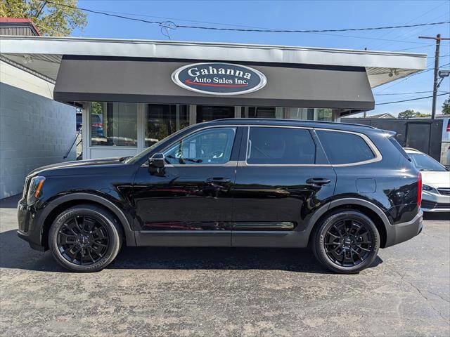 Used 2022 Kia Telluride EX w/ EX Premium Package image 2