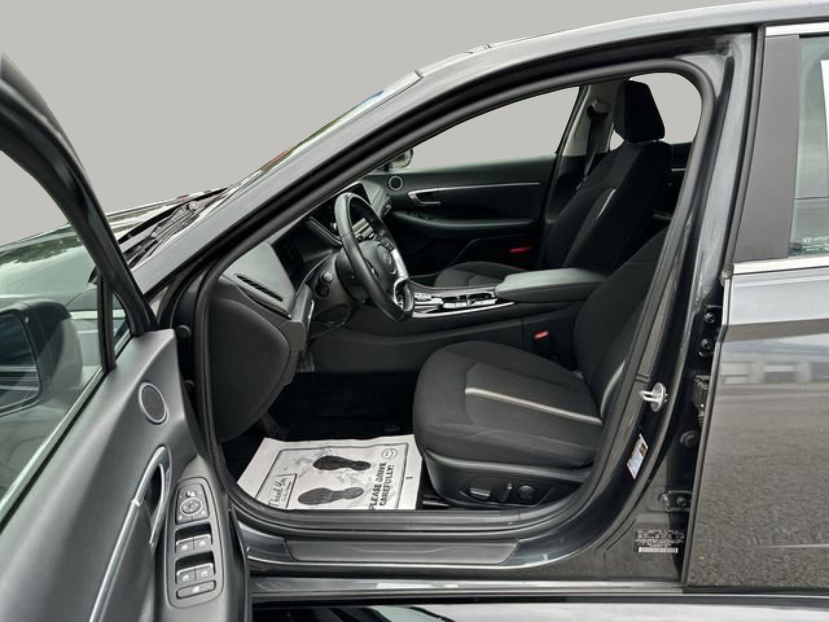 Certified 2023 Hyundai Sonata SEL w/ Convenience Package FWD image 13