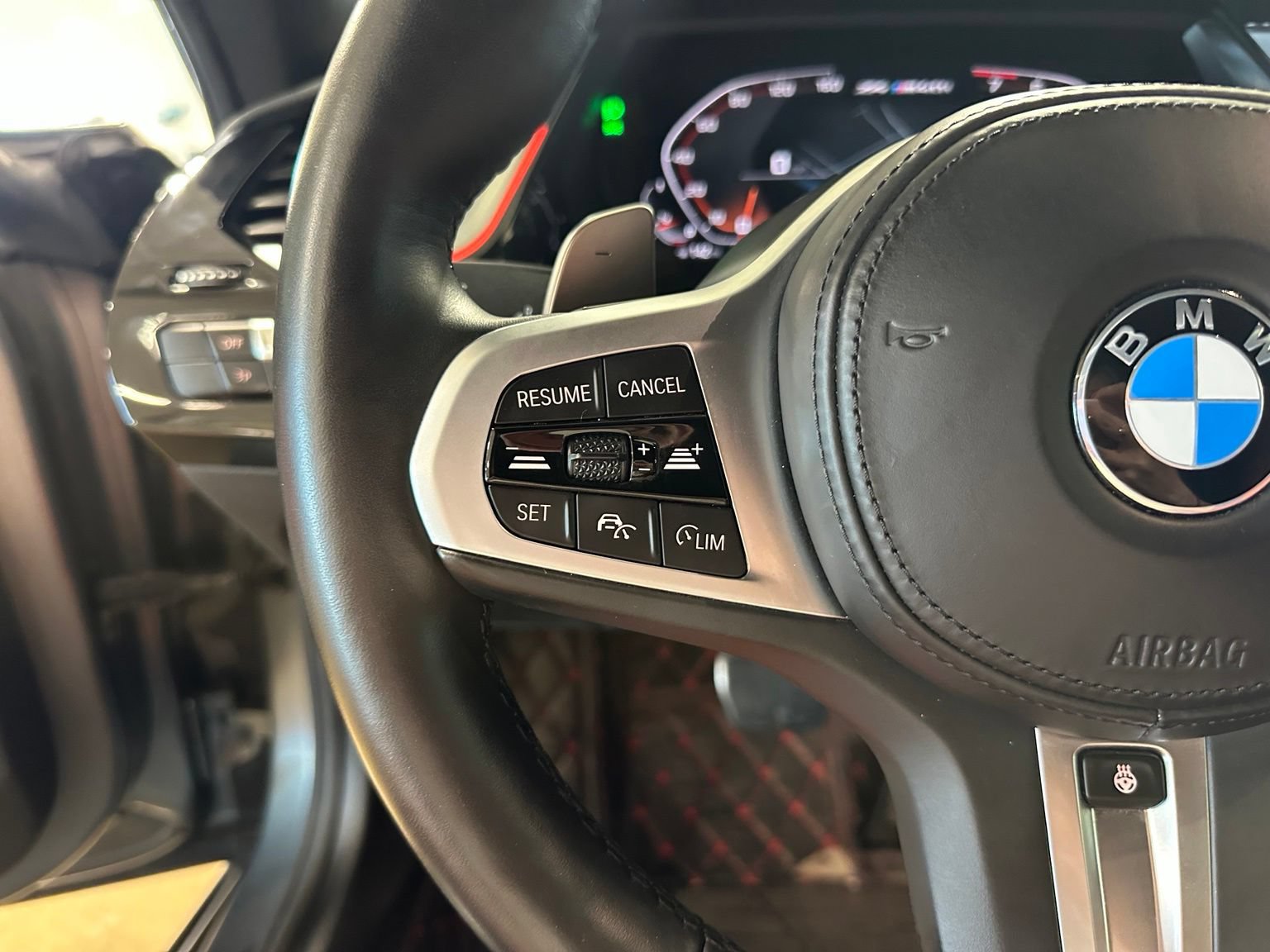 Used 2022 BMW Z4 M40i w/ Premium Package RWD image 17