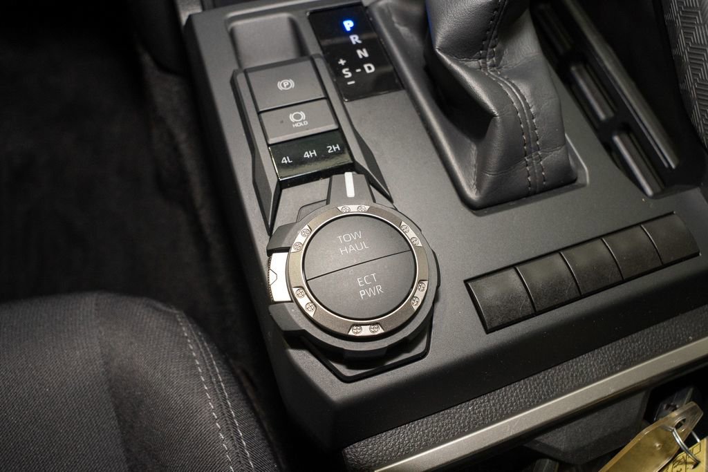 Used 2024 Toyota Tacoma SR5 image 15