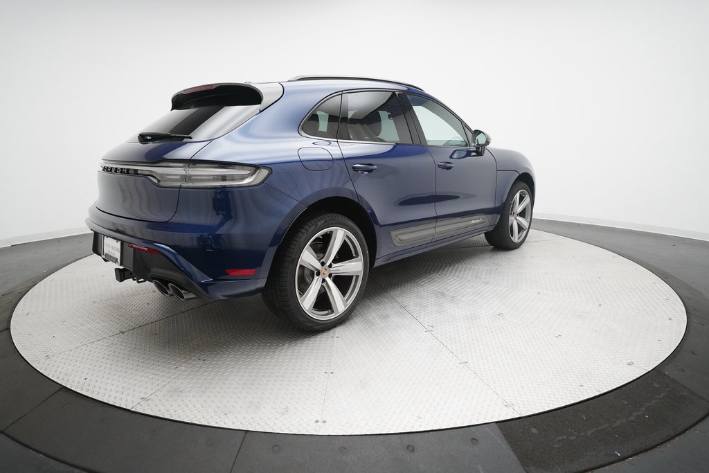 Used 2025 Porsche Macan Turbo image 15