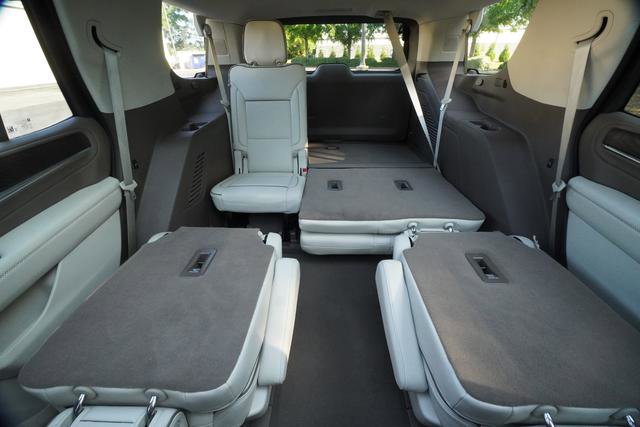 Used 2024 GMC Yukon Denali AWD/4WD image 25