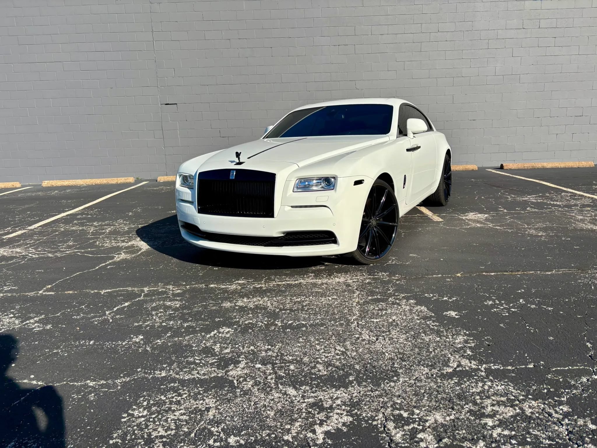 Used 2016 Rolls-Royce Wraith RWD image 24