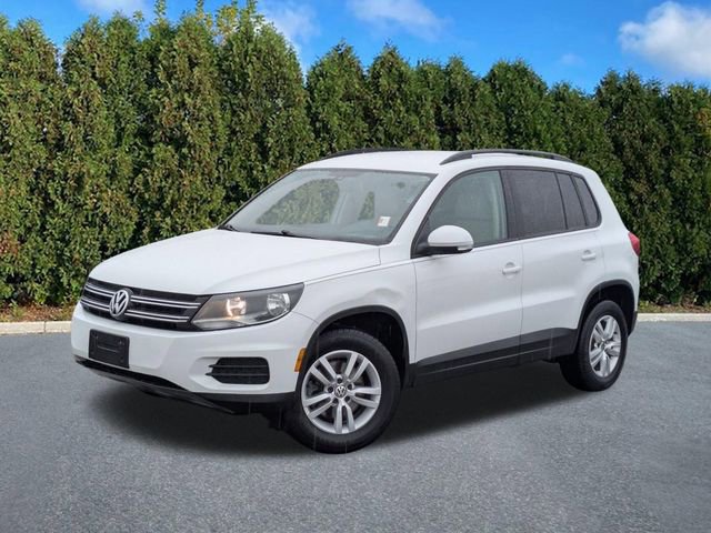 Used 2017 Volkswagen Tiguan S image 1