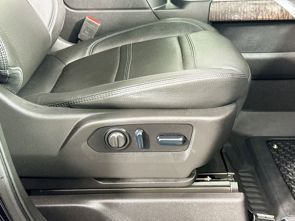 Used 2022 GMC Sierra 2500 Denali w/ Denali Black Diamond Edition image 24