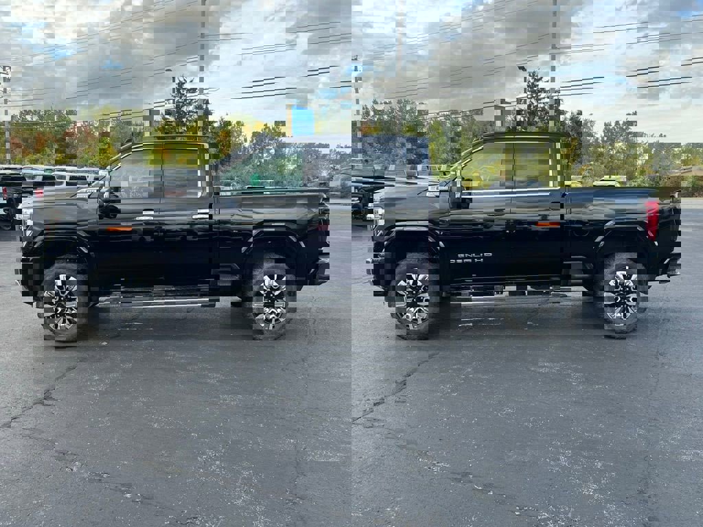 New 2025 GMC Sierra 2500 Denali w/ Denali Reserve Package image 4