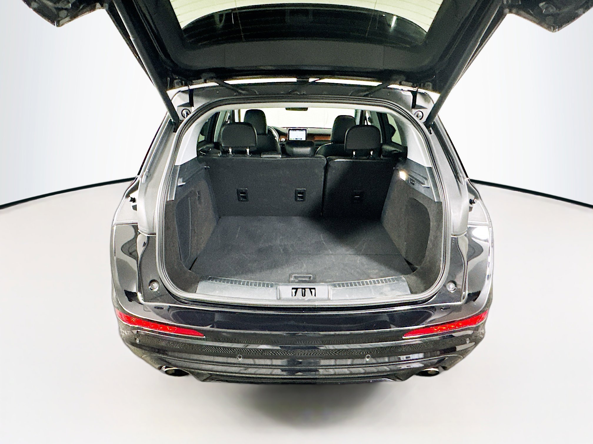 Used 2022 Lincoln Corsair Reserve image 30