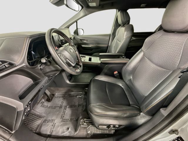 Certified 2021 Toyota Sienna XSE FWD image 23