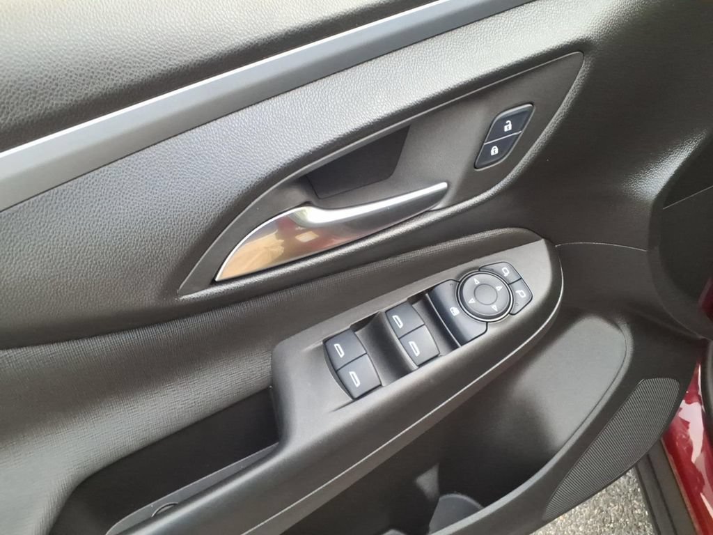 Used 2024 Buick Envista Preferred w/ Convenience I Package FWD image 17