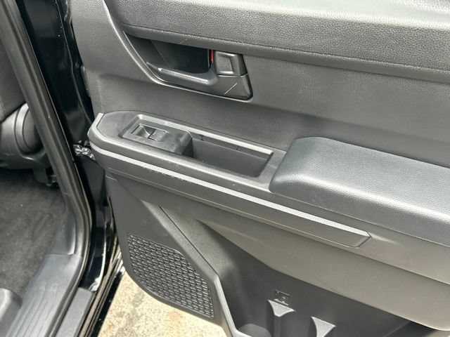 Certified 2025 Toyota Tacoma SR5 AWD/4WD image 43