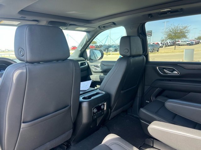 Used 2024 Chevrolet Suburban Z71 w/ Luxury Package image 13
