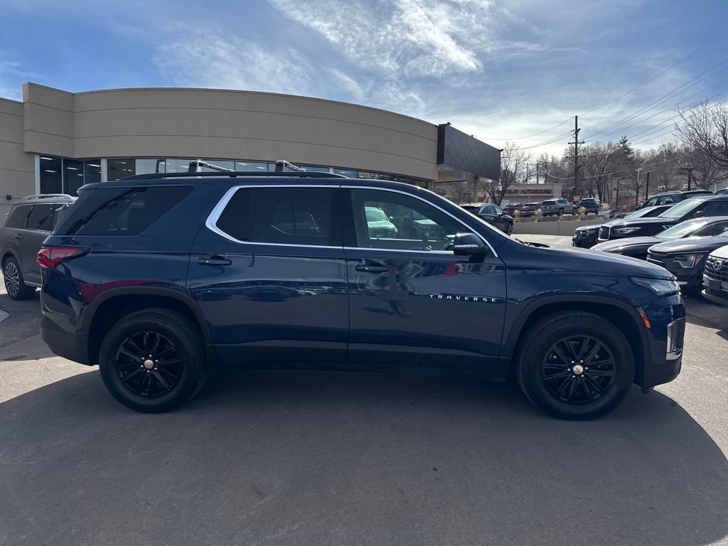 Used 2022 Chevrolet Traverse LT FWD image 8
