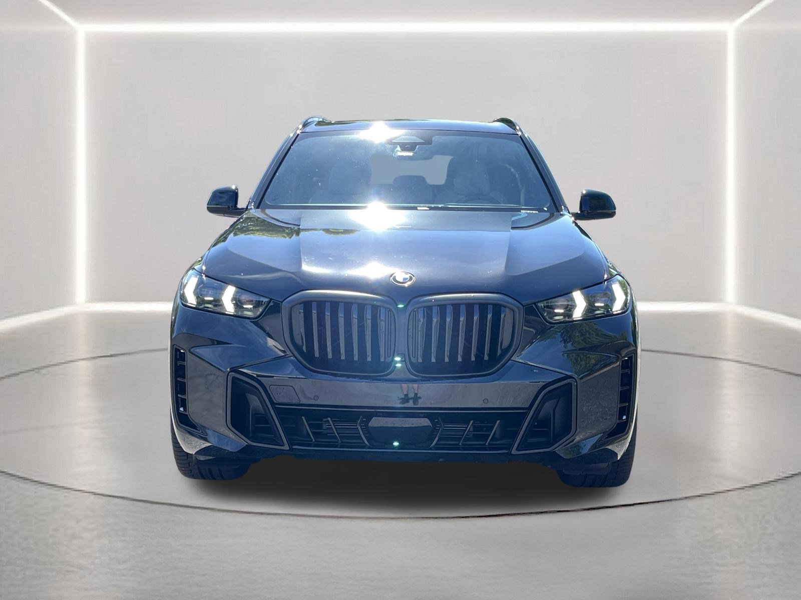 Used 2024 BMW X5 xDrive40i w/ M Sport Package AWD/4WD image 34