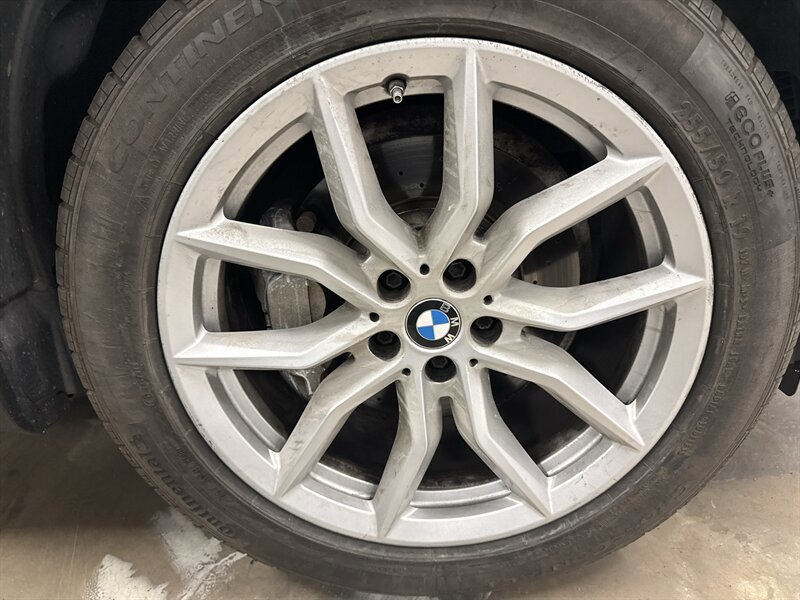 Used 2019 BMW X5 xDrive40i w/ Premium Package 2 AWD/4WD image 22