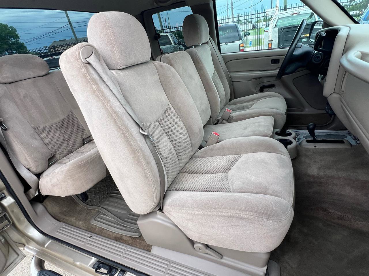 Used 2005 Chevrolet Silverado 2500 LS AWD/4WD image 31