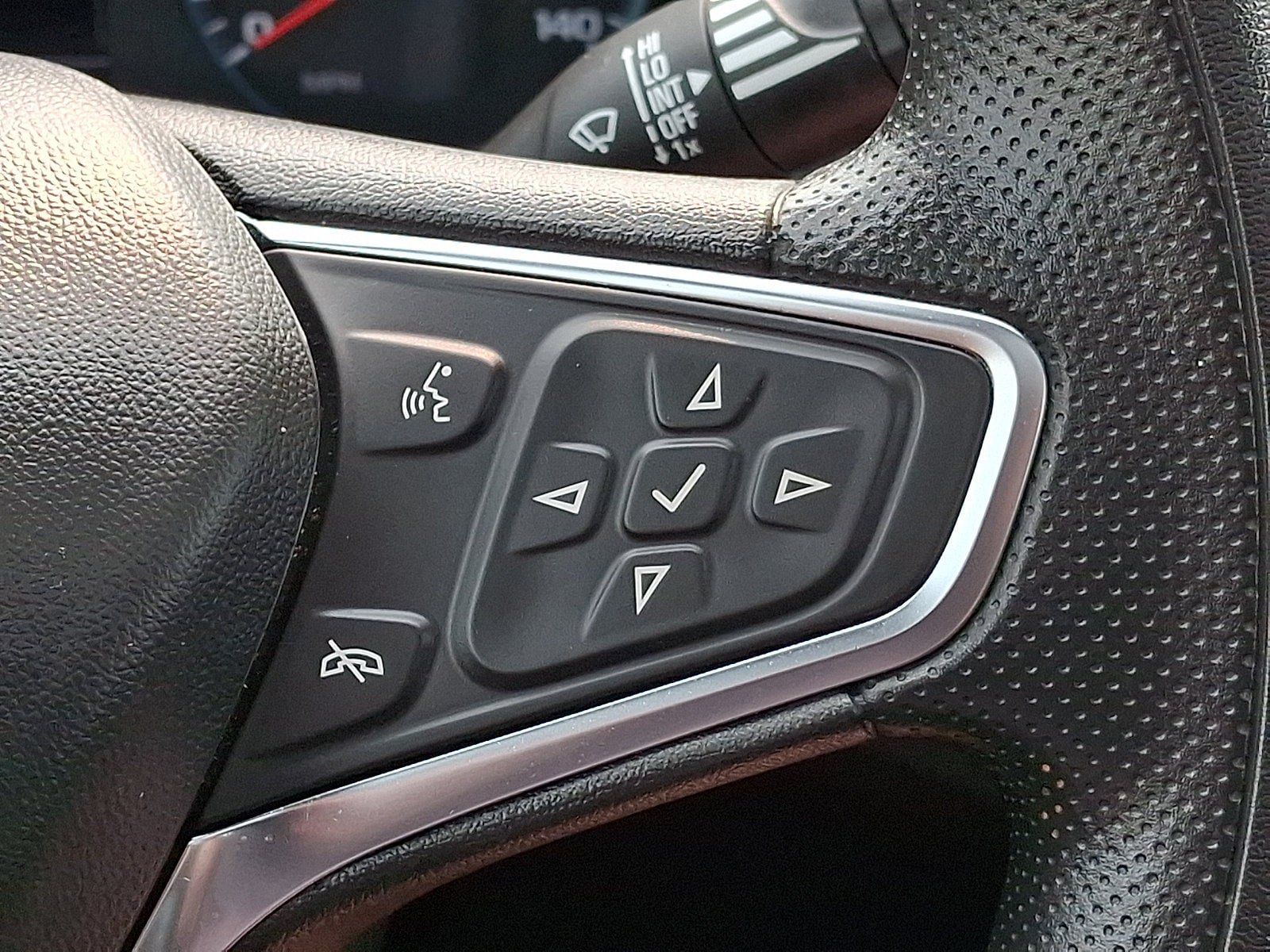 Used 2024 Chevrolet Malibu LT FWD image 22