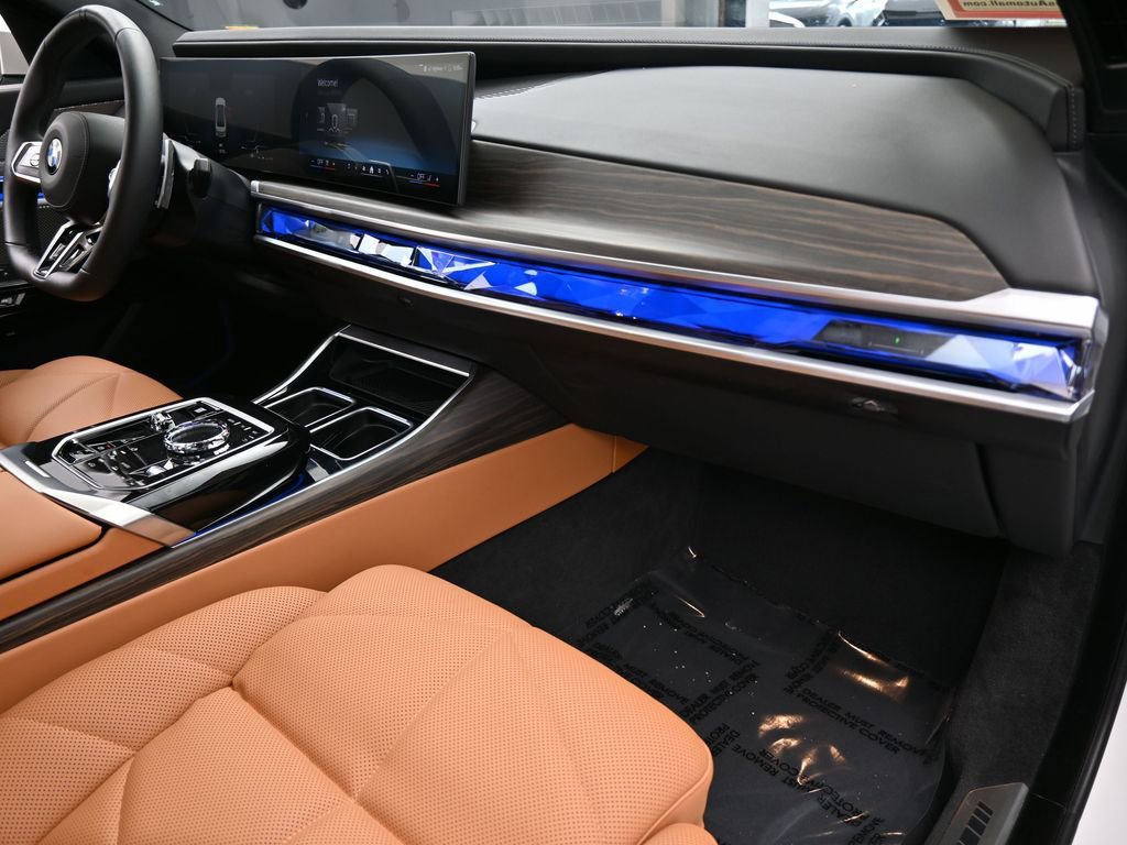 Used 2025 BMW 740i xDrive image 51