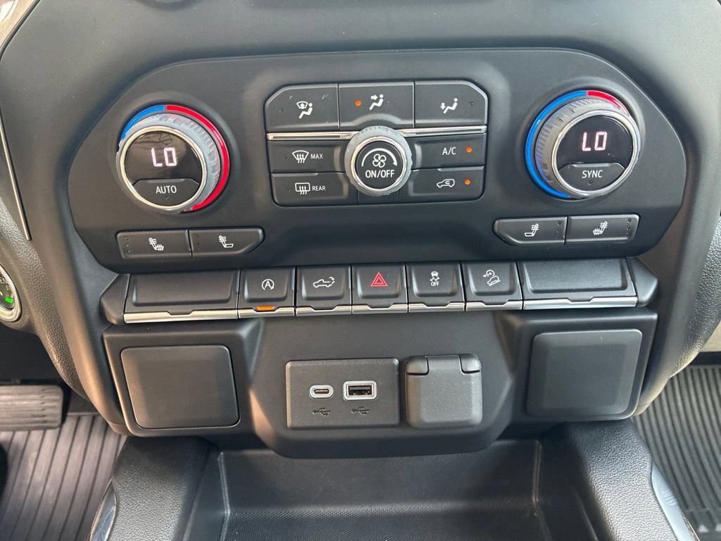 Used 2022 Chevrolet Silverado 1500 RST w/ LPO, Blackout Package AWD/4WD image 27