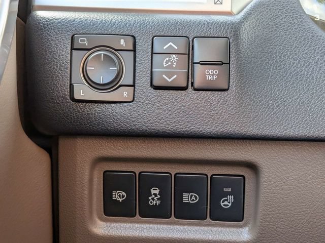 Used 2022 Lexus GX 460 Premium w/ Premium Package AWD/4WD image 25