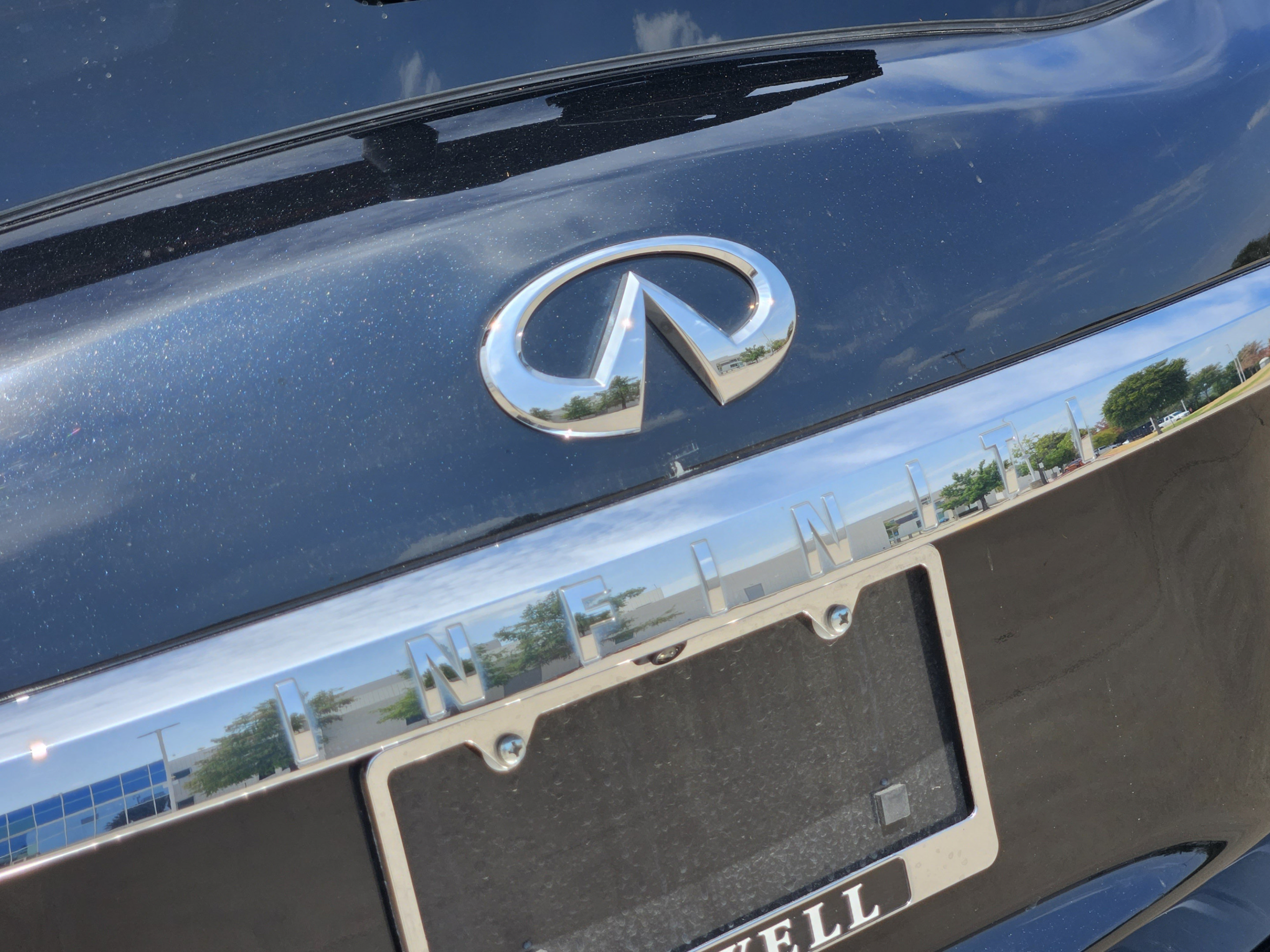 Used 2023 INFINITI QX80 Sensory w/ Cargo Package RWD image 29