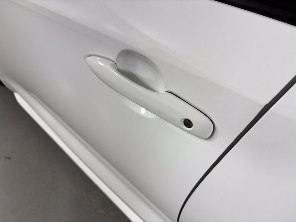 Used 2025 Toyota Corolla LE FWD image 12