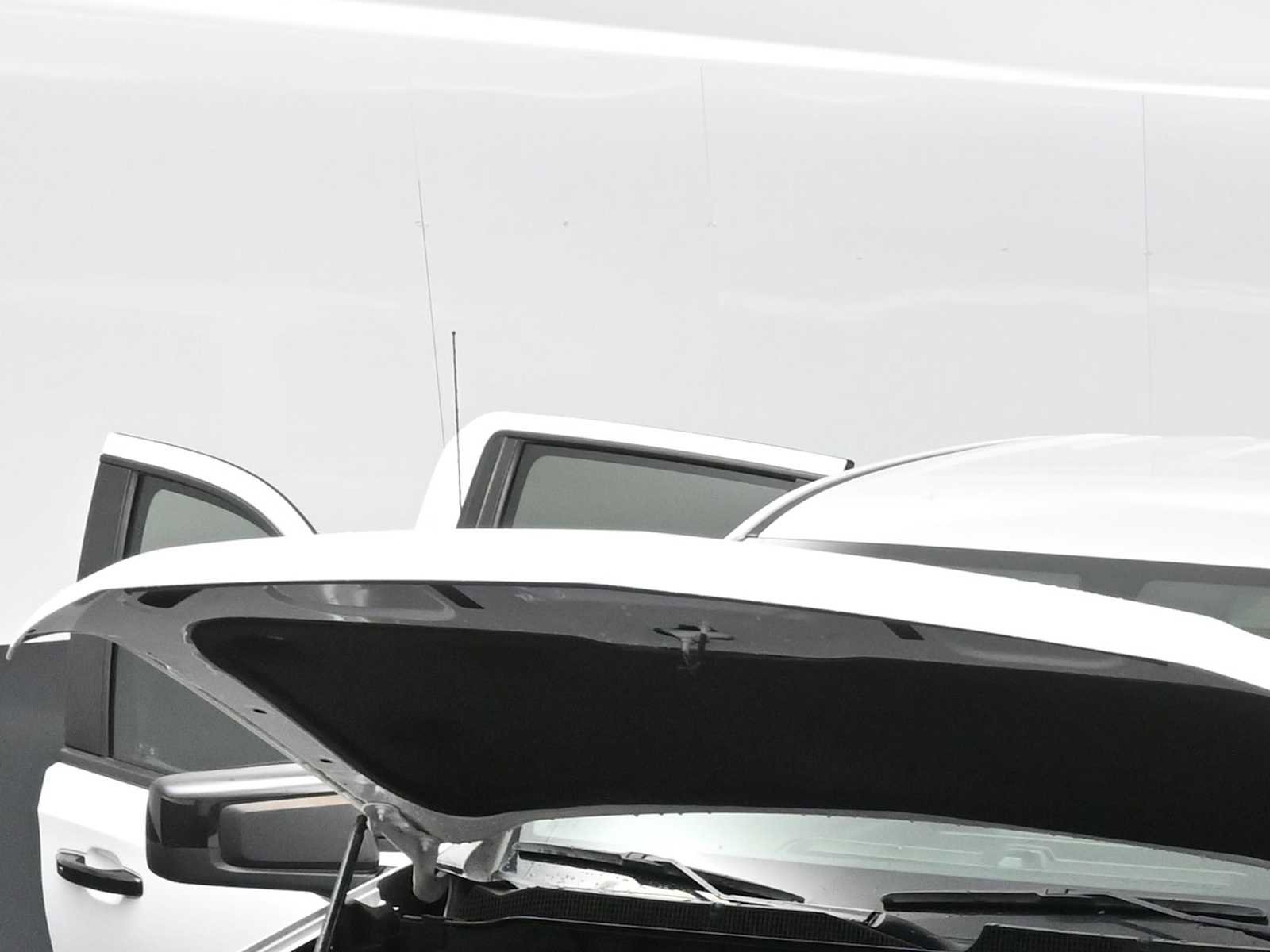 Used 2021 Chevrolet Silverado 1500 LT Trail Boss w/ Convenience Package II image 32