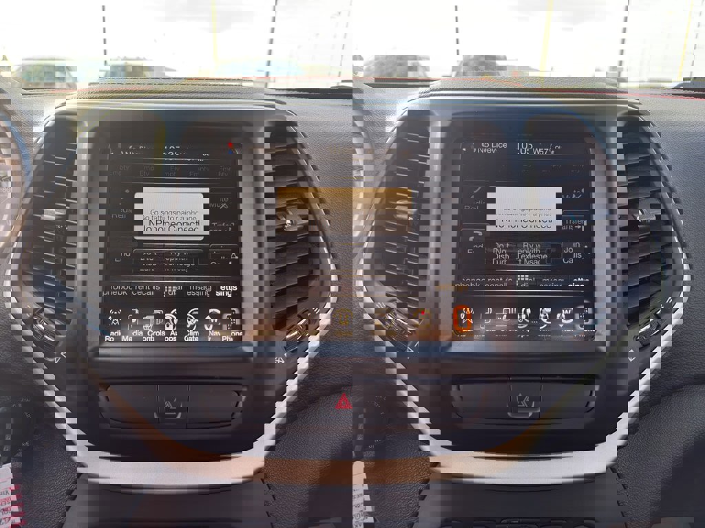 Used 2016 Jeep Cherokee Trailhawk w/ Cold Weather Group image 13