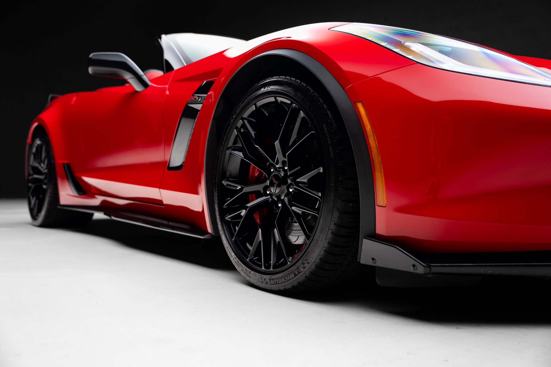Used 2016 Chevrolet Corvette Z06 w/ 3LZ Preferred Equipment Group RWD image 73