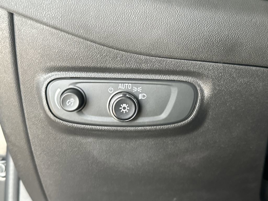 Certified 2024 Chevrolet Equinox LT image 19