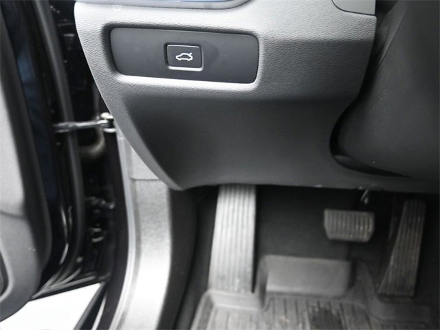 Used 2024 Volvo S60 B5 Plus image 16