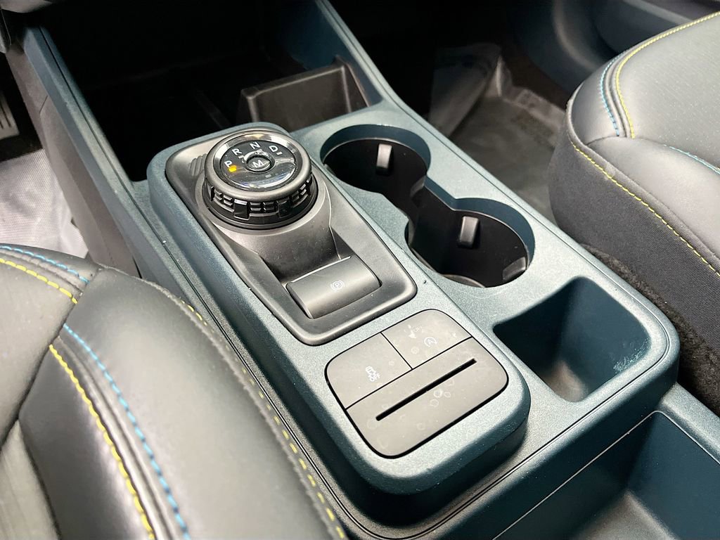 Used 2025 Ford Maverick Lobo image 16