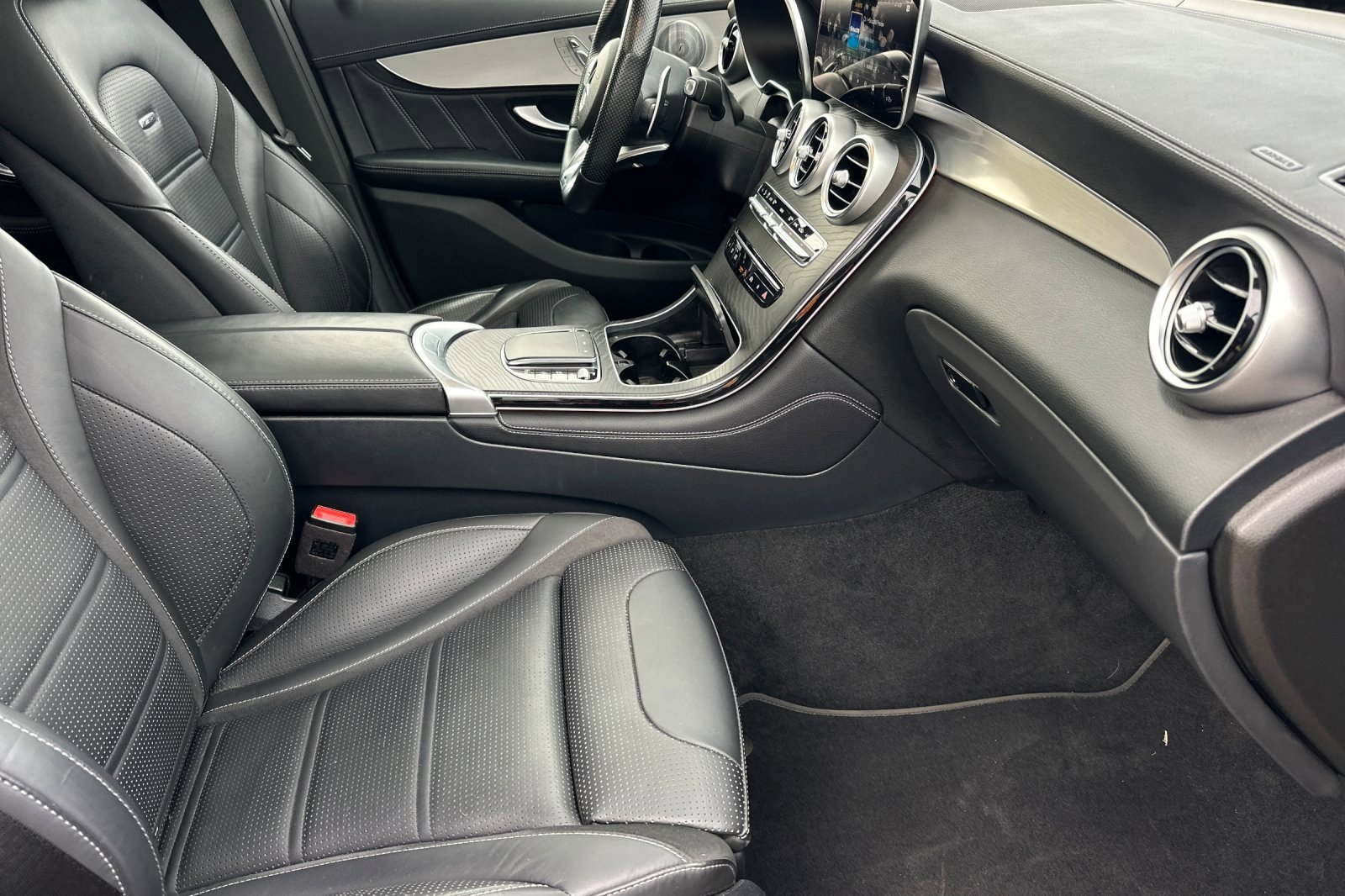 Used 2021 Mercedes-Benz GLC 63 AMG 4MATIC Coupe image 16