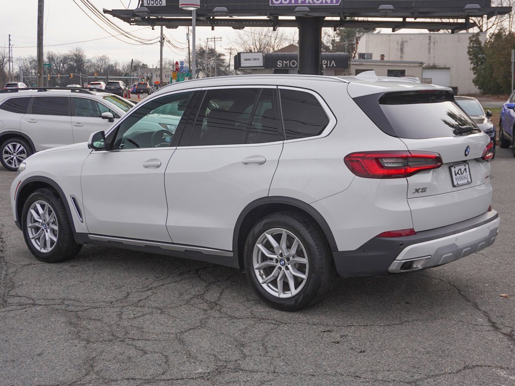 Used 2022 BMW X5 xDrive40i w/ Parking Assistance Package image 10