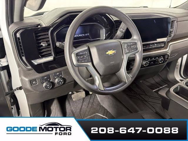 Used 2022 Chevrolet Silverado 1500 LT w/ Max Trailering Package AWD/4WD image 9