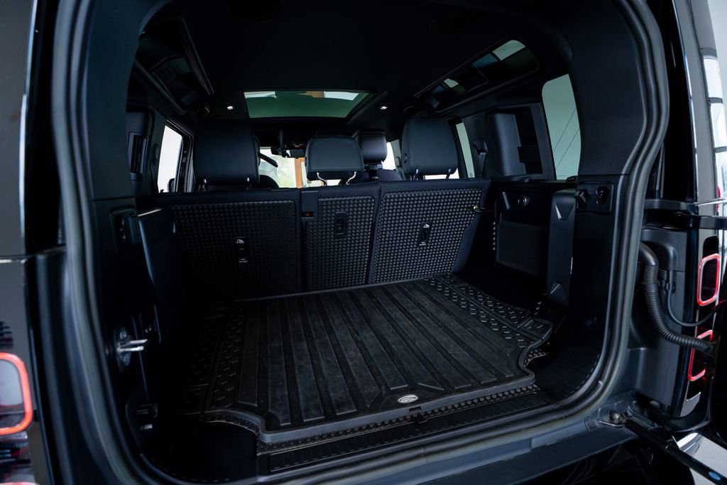 Used 2023 Land Rover Defender 110 X image 58