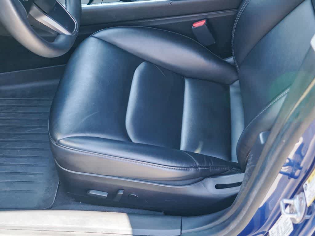 Used 2020 Tesla Model 3 Standard Range Plus RWD image 19