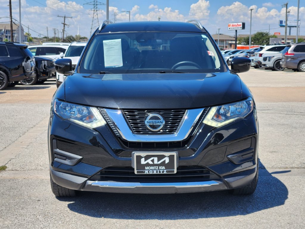 Used 2019 Nissan Rogue S w/ Special Edition Package FWD image 2