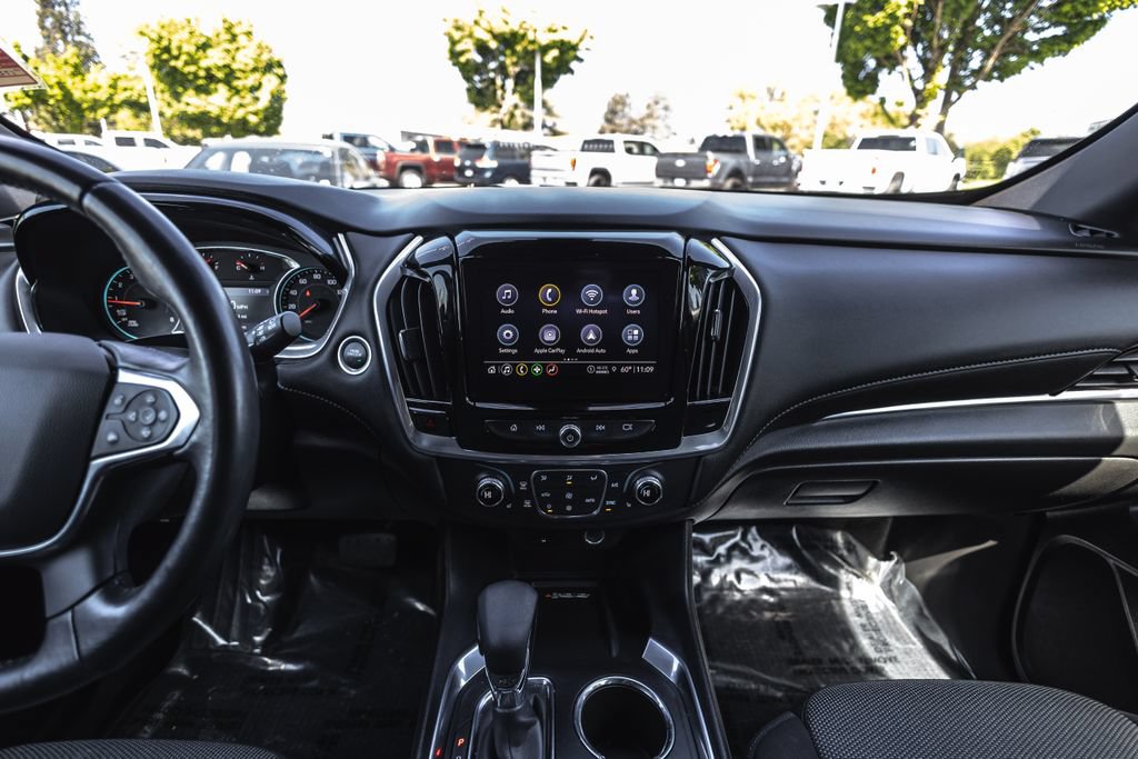 Used 2022 Chevrolet Traverse LT AWD/4WD image 25