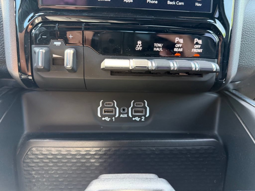 Certified 2020 RAM 1500 Laramie w/ Sport Appearance Package AWD/4WD image 18