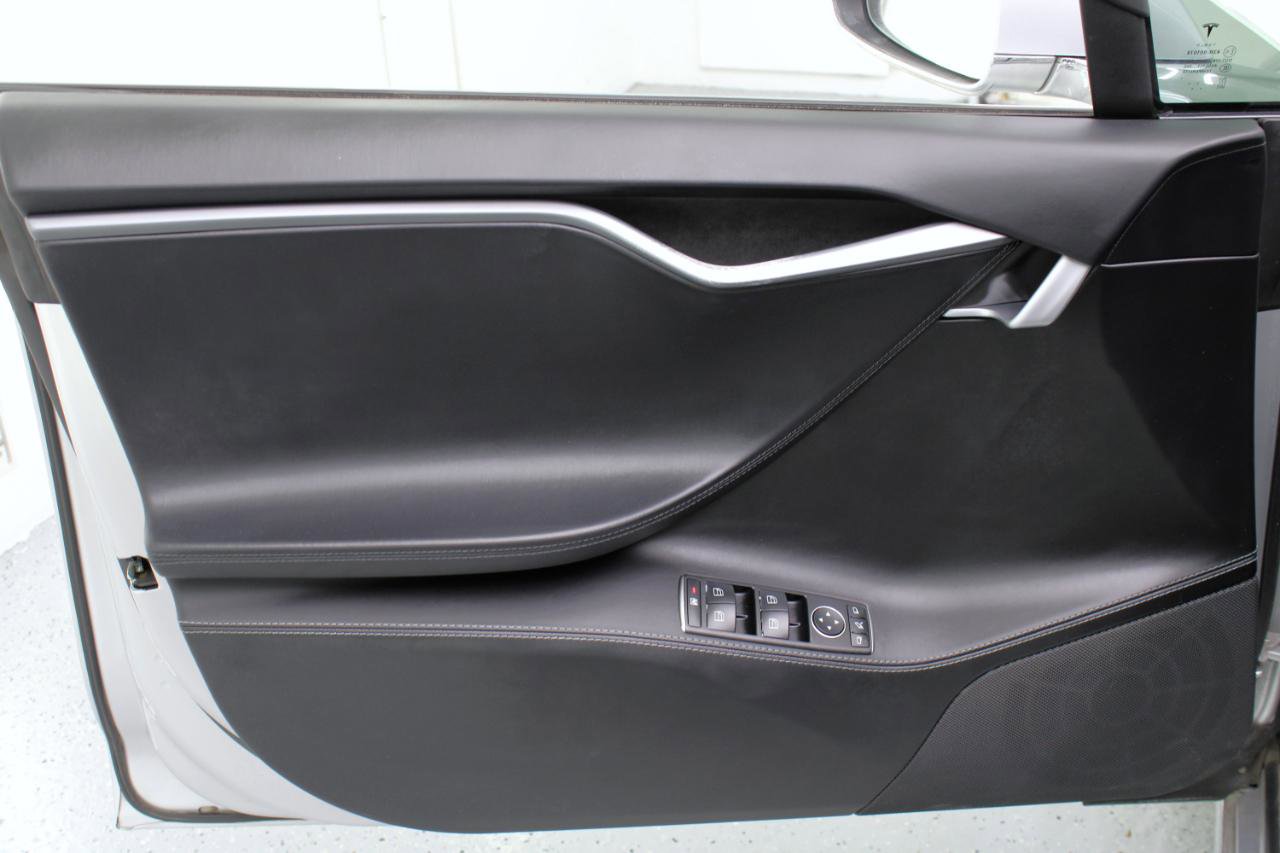Used 2018 Tesla Model S 75D AWD/4WD image 33