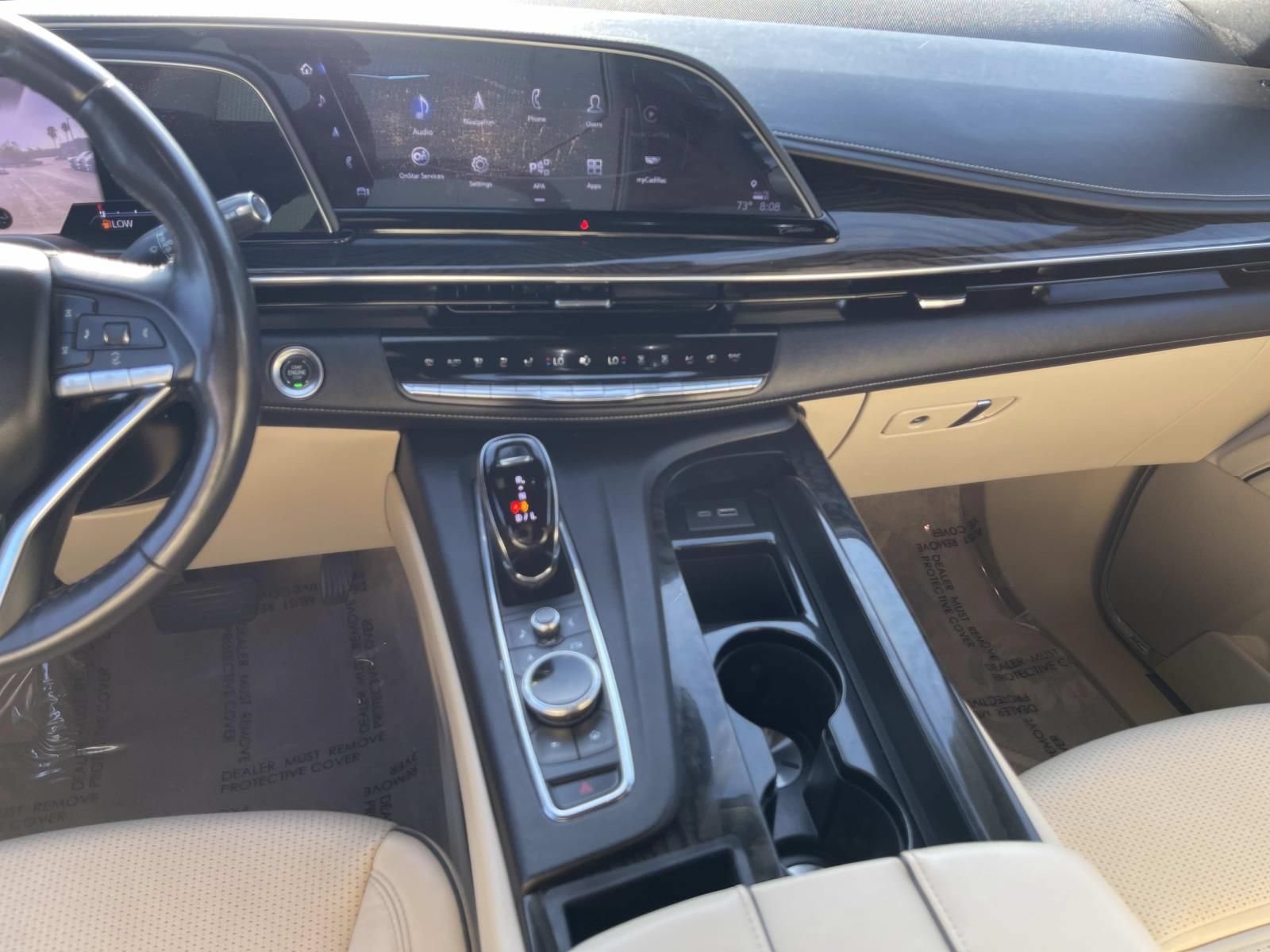 Used 2024 Cadillac Escalade Premium Luxury RWD image 13