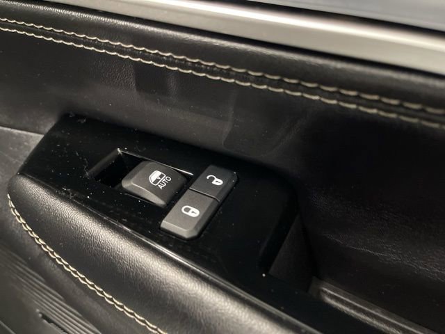 Used 2024 Jeep Wagoneer L Series II w/ Flexible Seating Group image 38