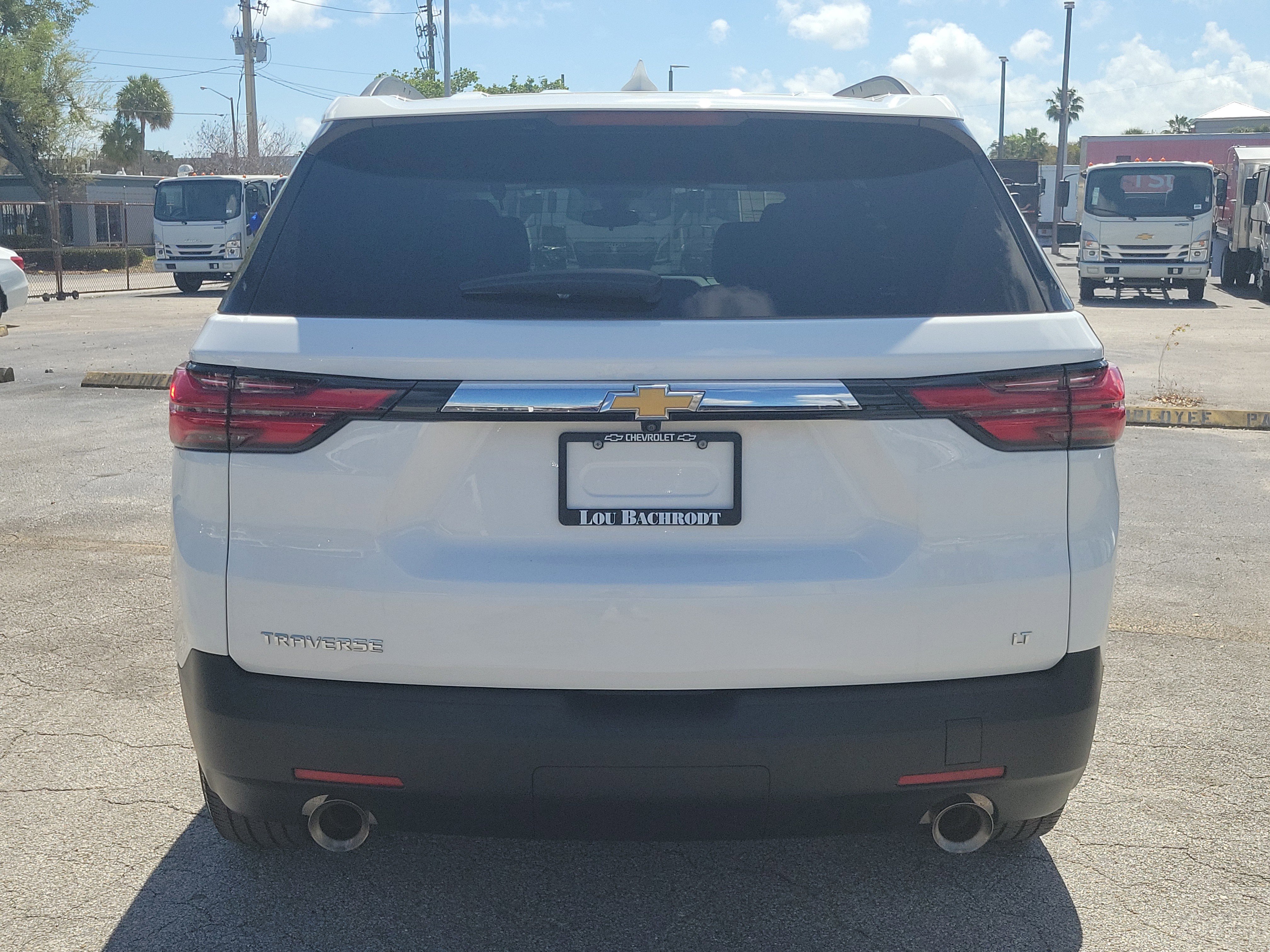 Used 2023 Chevrolet Traverse LT image 6