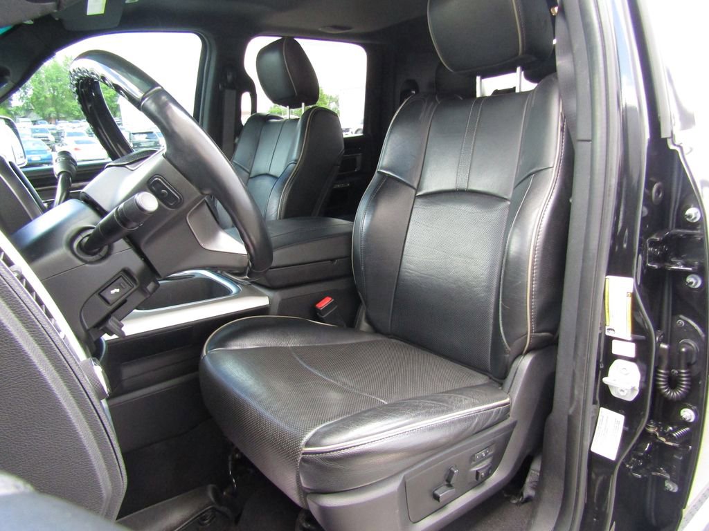 Used 2017 RAM 3500 Laramie Longhorn AWD/4WD image 23