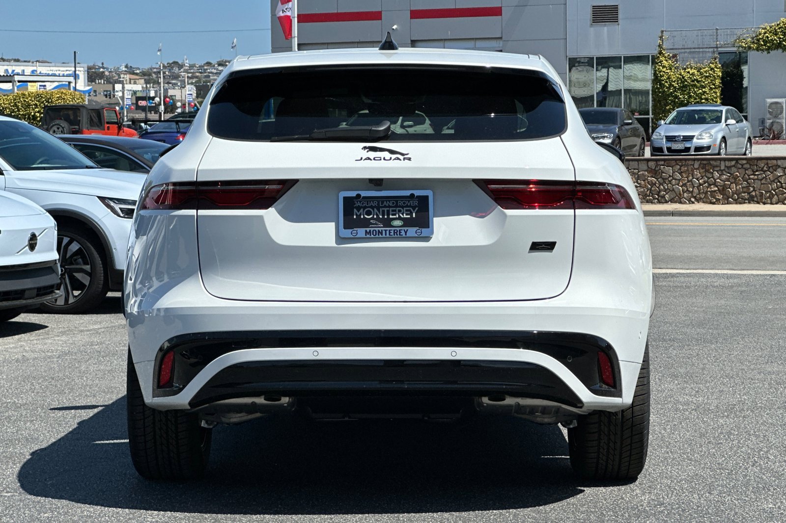 New 2026 Jaguar F-PACE R-Dynamic S image 4