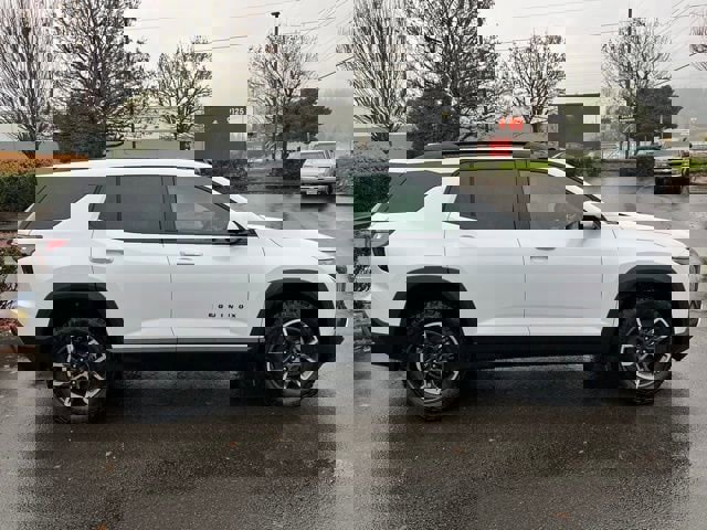 New 2026 Chevrolet Equinox ACTIV w/ Convenience Package III image 8