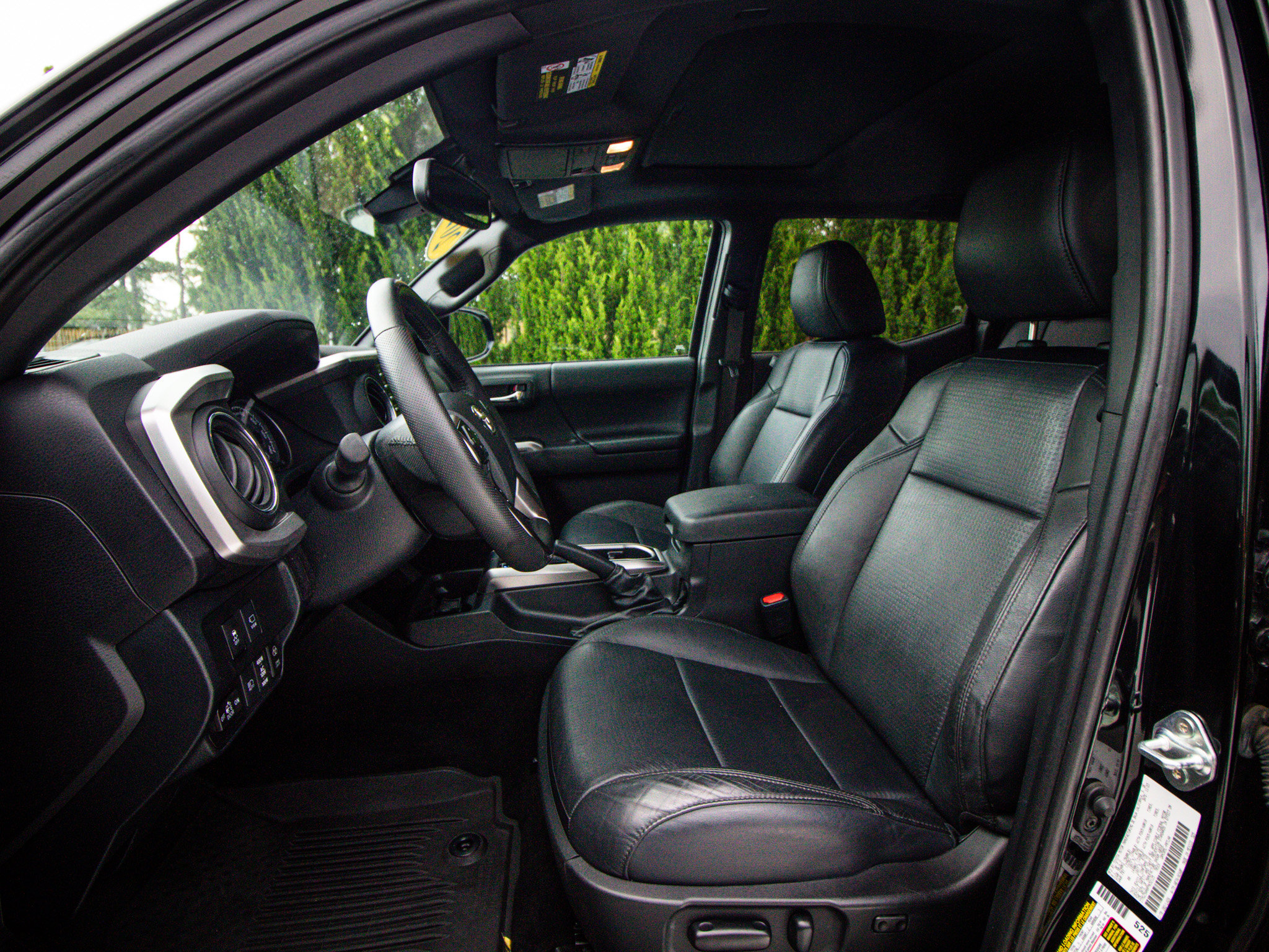 Used 2023 Toyota Tacoma Limited AWD/4WD image 16
