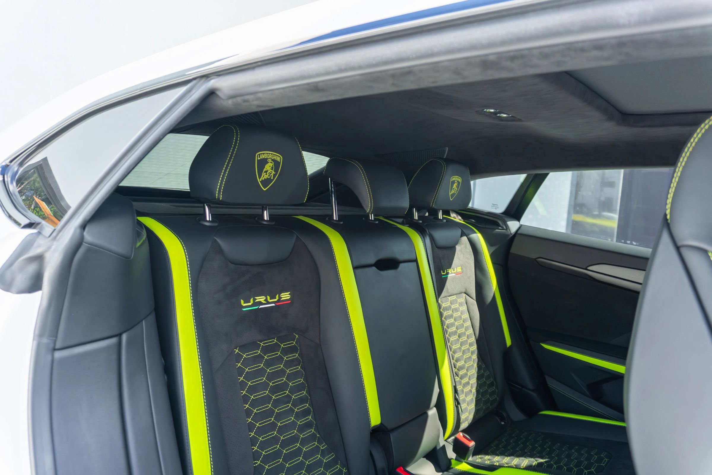 Used 2022 Lamborghini Urus image 52